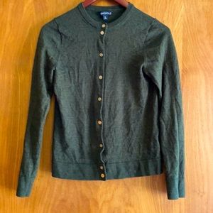 Green cardigan | J. Crew Mercantile | L